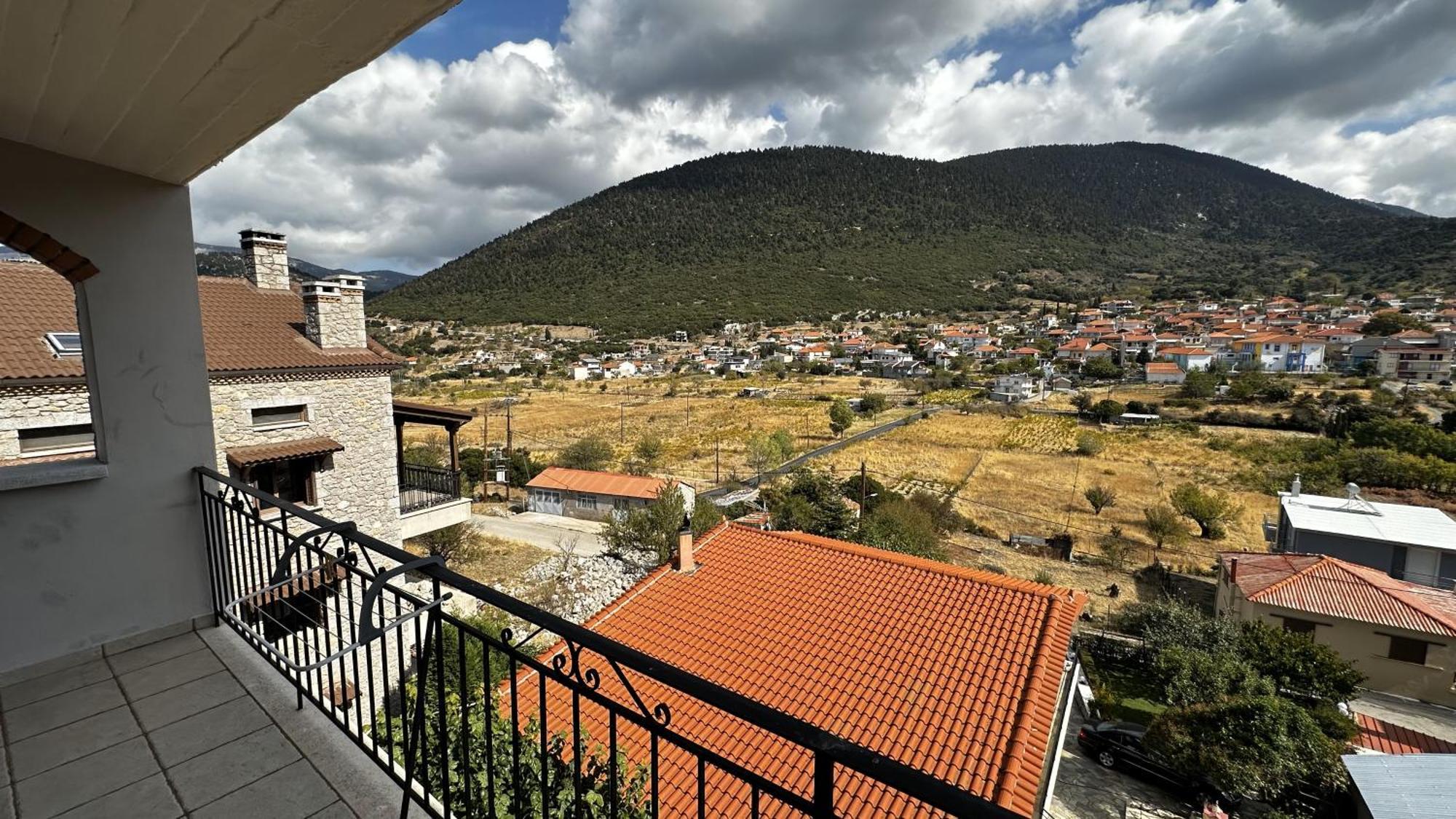 Το Πέτρινο Lägenhet Kiriákion Exteriör bild