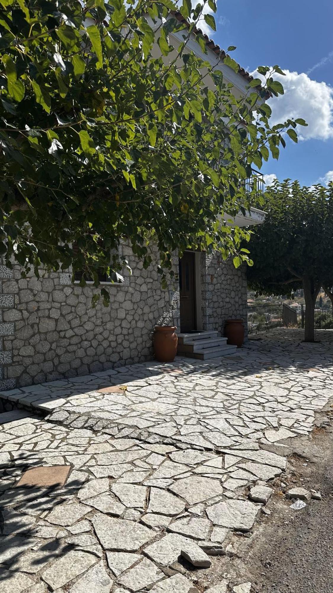 Το Πέτρινο Lägenhet Kiriákion Exteriör bild